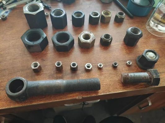 برغي ذيل السمكة M24 براغي وصواميل مسار السكة الحديد النائم