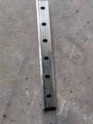 المنيوم 6106-T6 6 فتحات مع صفائح سمك مسنن طول 600 مم