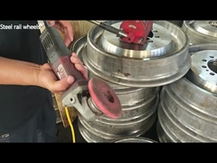 عجلات قضبان السكك الحديدية من الفولاذ المطروق